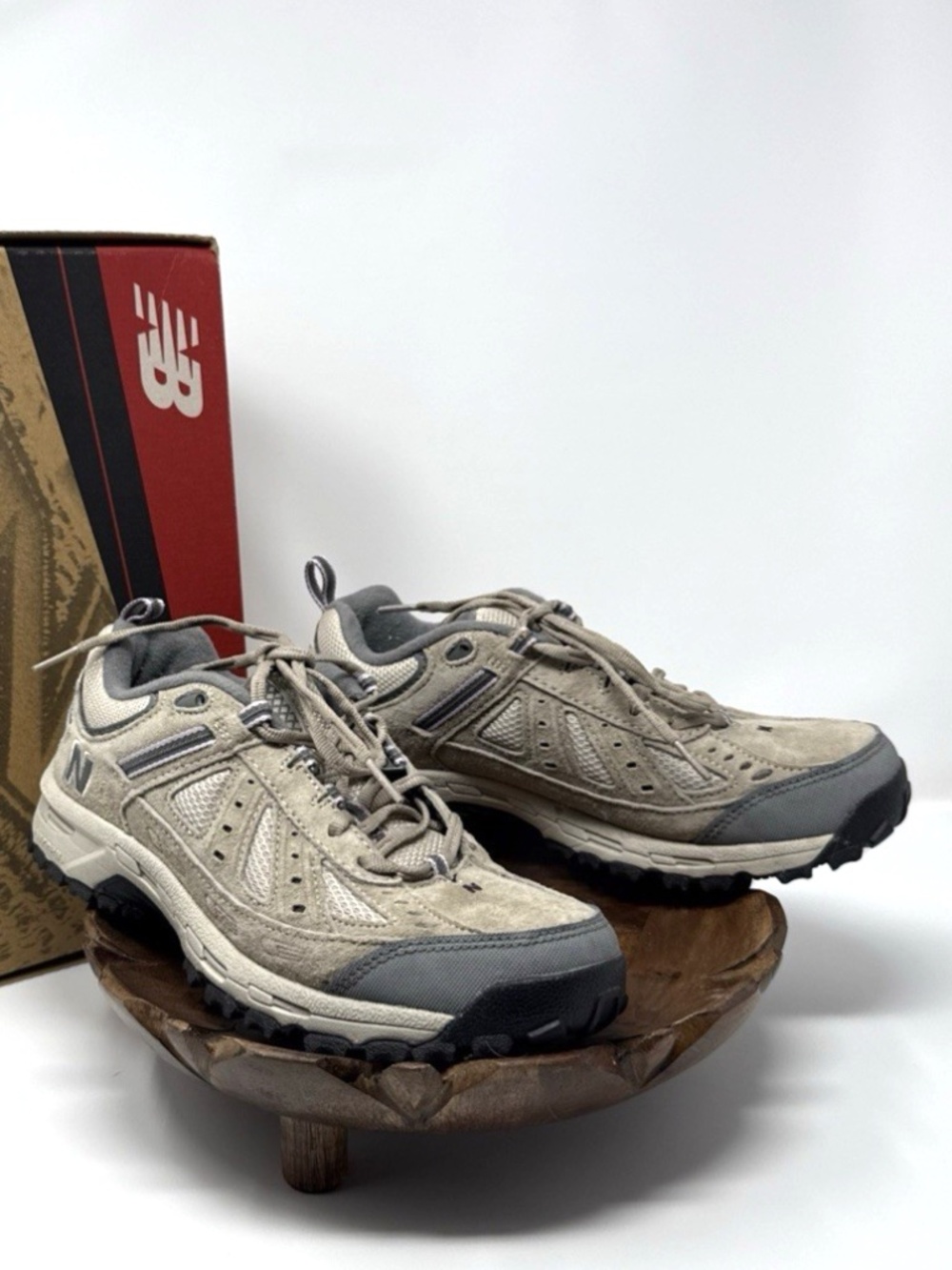 New Balance 645 MW645BR Sneaker Mens US 8.5 D Beige Lace Up Trail Walking Shoes